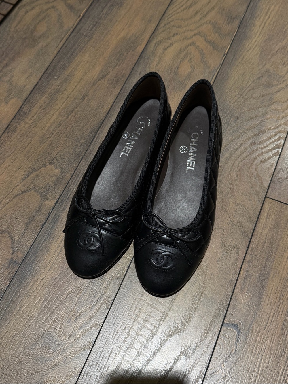 Chanel Black Quilted Leather Ballet Flats 38.5